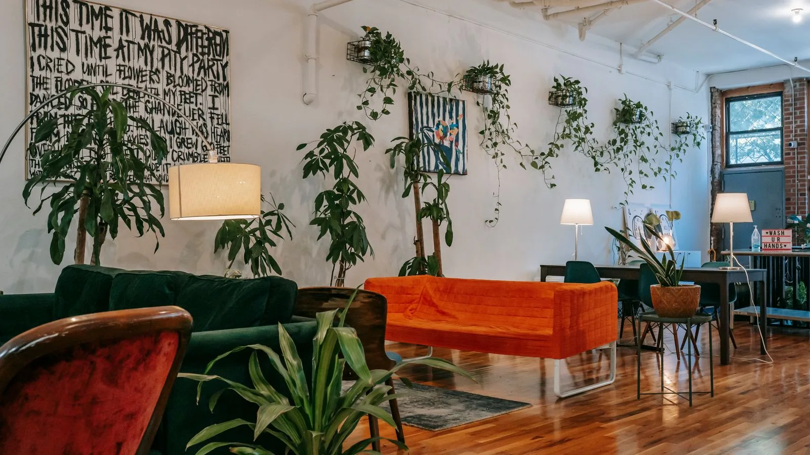 Referencia visual de espacio coworking